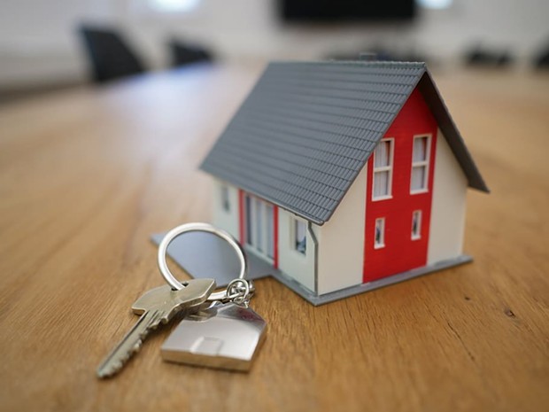 What to Look for When Buying Your First House